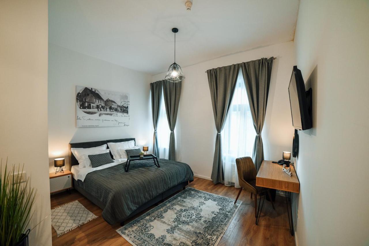 Chop Old House Hotel Velika Gorica Luaran gambar