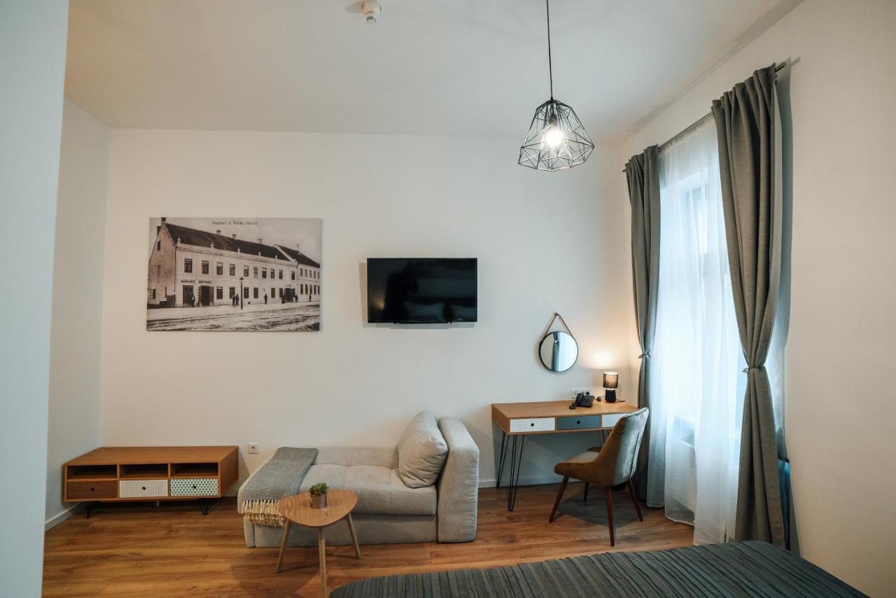 Chop Old House Hotel Velika Gorica Luaran gambar