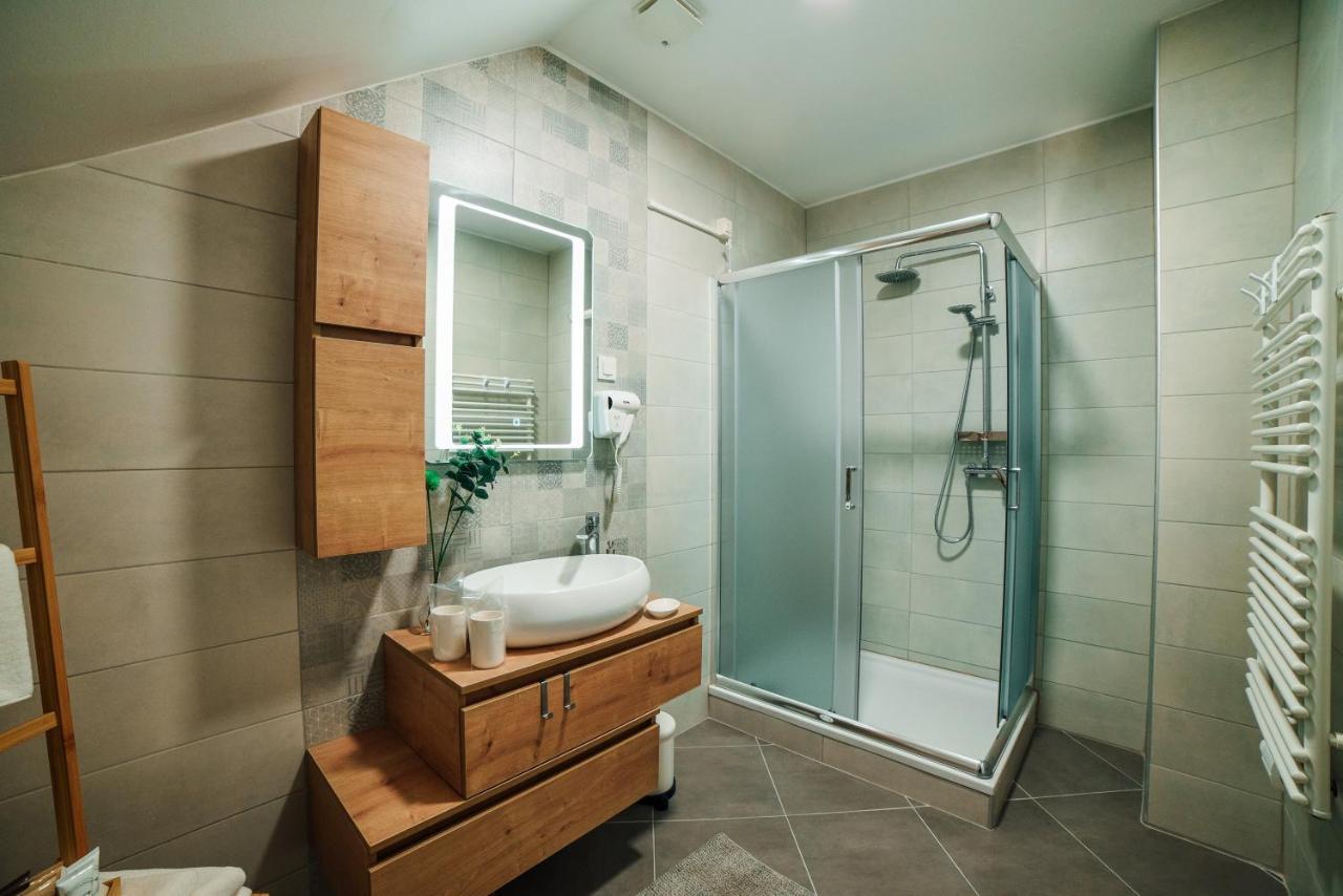 Chop Old House Hotel Velika Gorica Luaran gambar