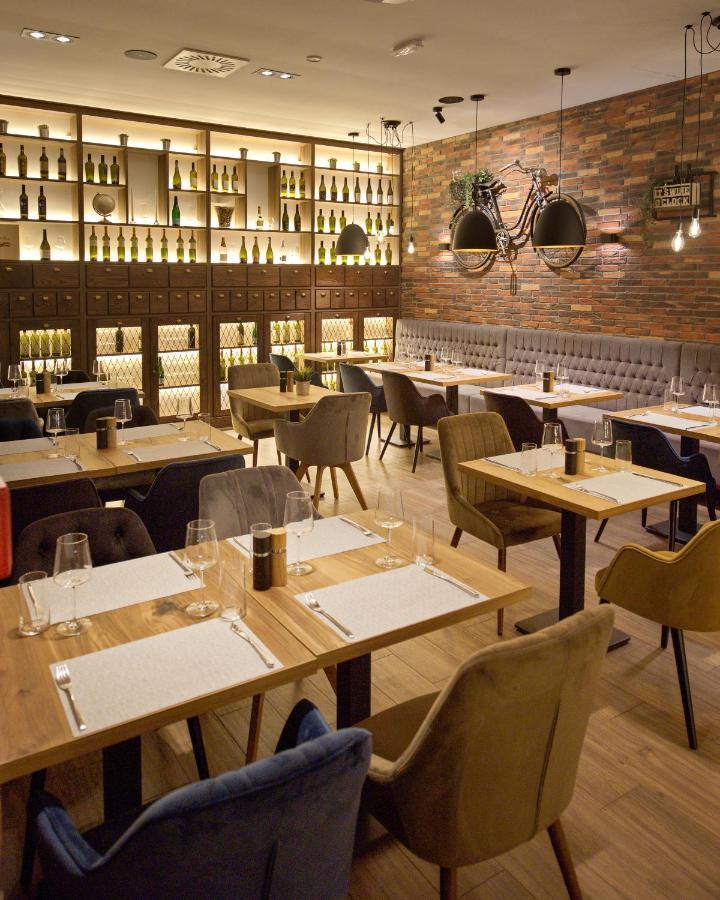 Chop Old House Hotel Velika Gorica Luaran gambar
